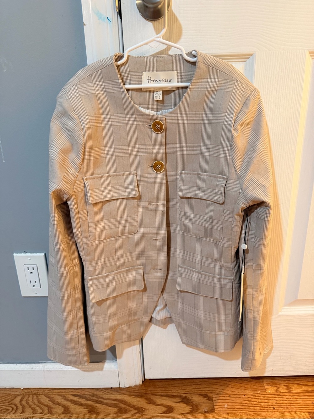 Haver + Blair Beige Plaid Round-Neck Blazer